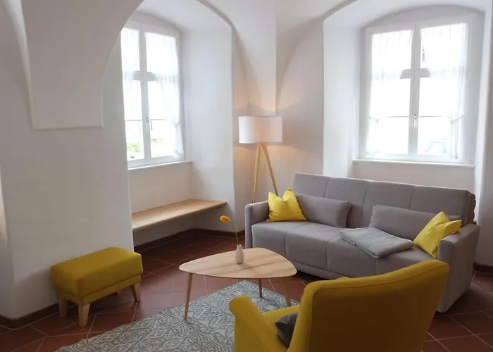 60Qm Wohnung Naabtal Im Historischen Pfarrhaus Pielenhofen