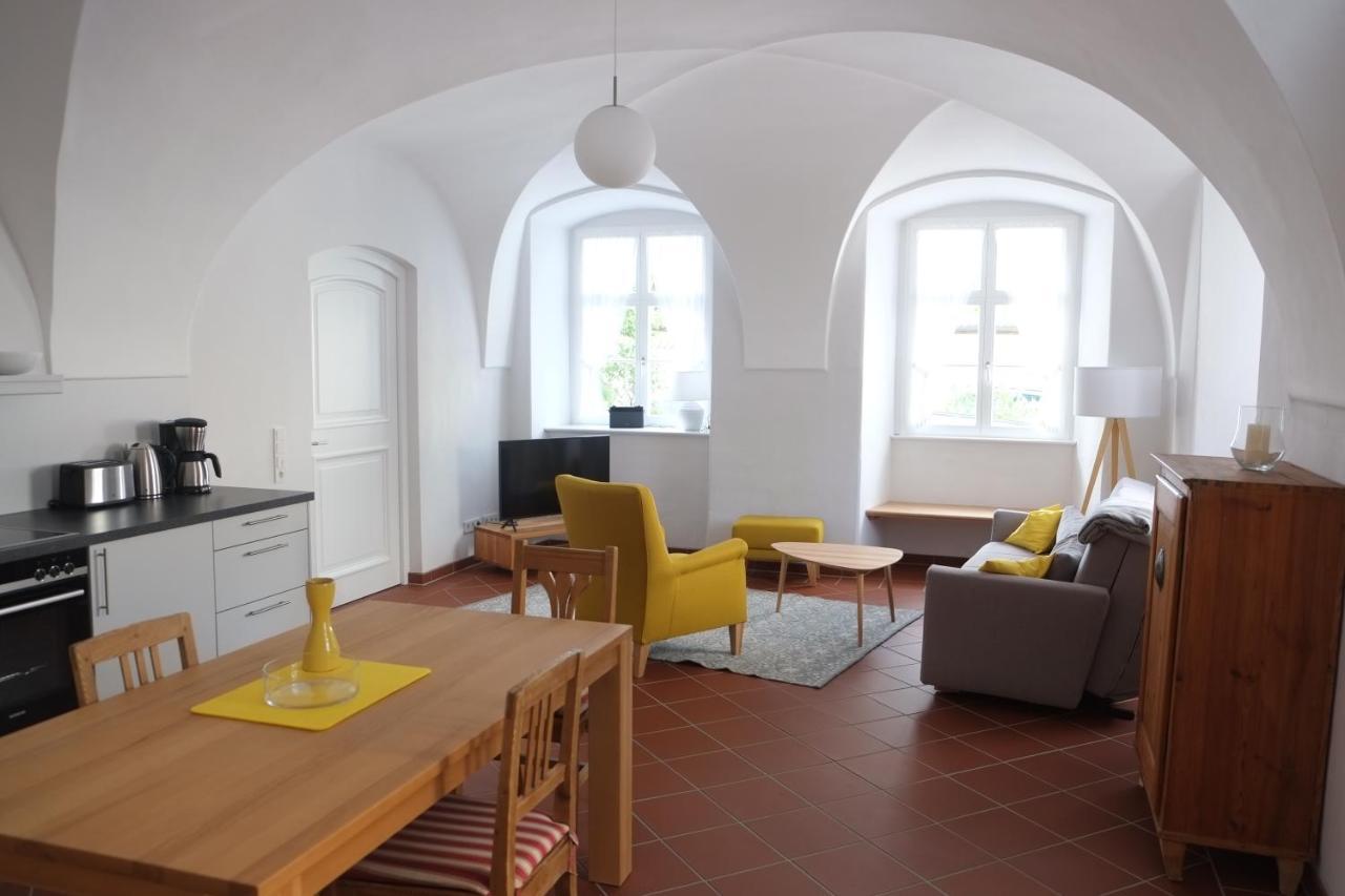 Appartement 60qm Naabtal Im Historischen Pfarrhaus Pielenhofen